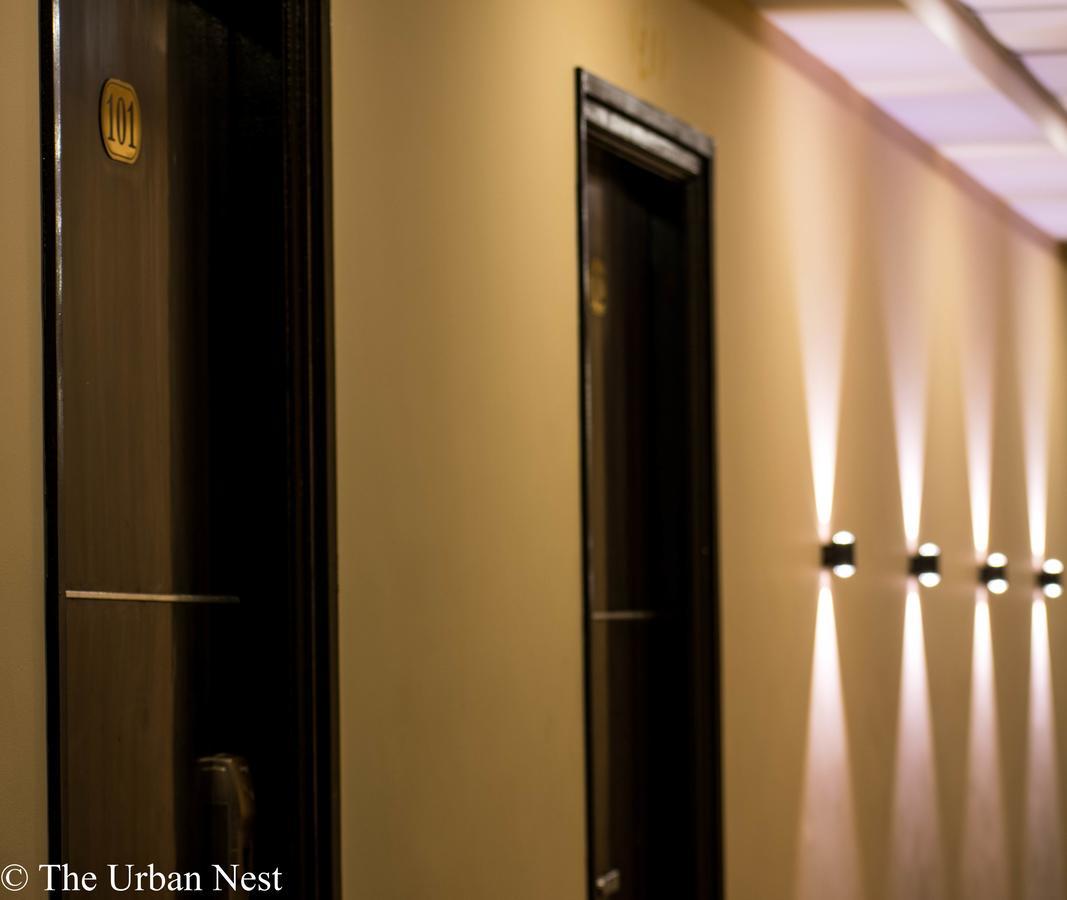 The Urban Nest Hotel Бангалор Екстериор снимка