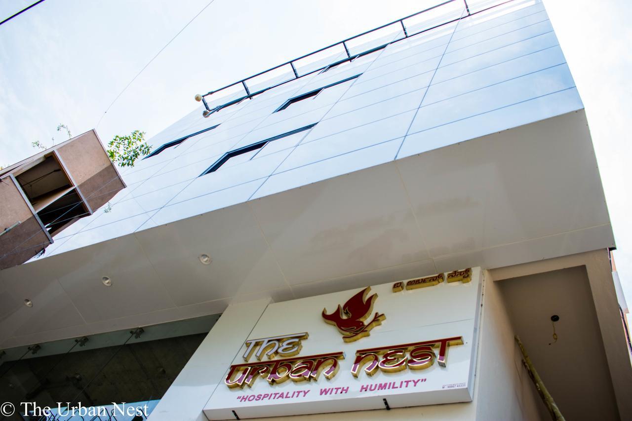 The Urban Nest Hotel Бангалор Екстериор снимка