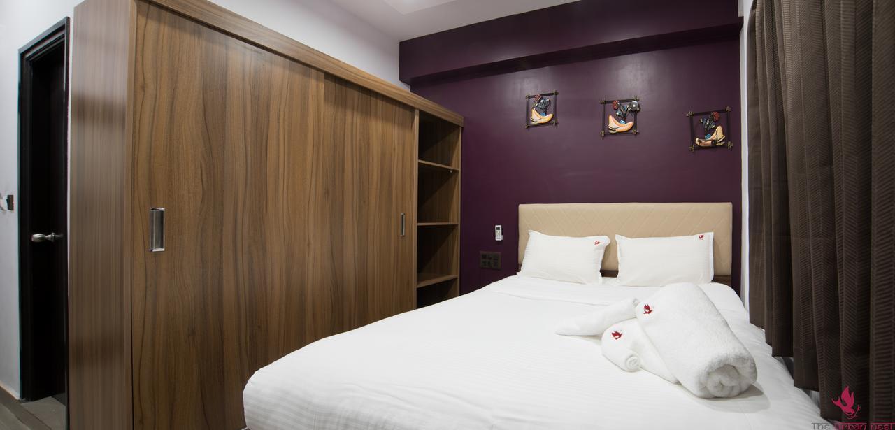 The Urban Nest Hotel Бангалор Екстериор снимка
